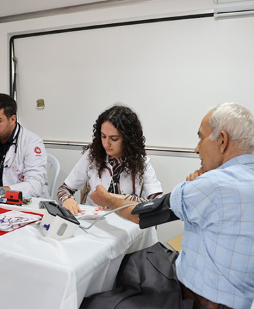 Bağcılar Meydanı’nda ücretsiz sağlık hizmeti (6)