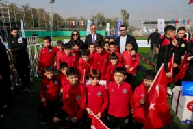 İBB, BALAT SPOR TESİSLERİ’Nİ BAŞTAN AŞAĞI YENİLEDİ (6)