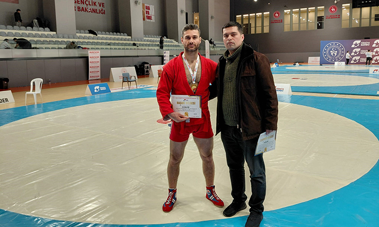Türkiye Sambo Şampiyonası’nda Dereceye Giren Ahmet Gökbayrak