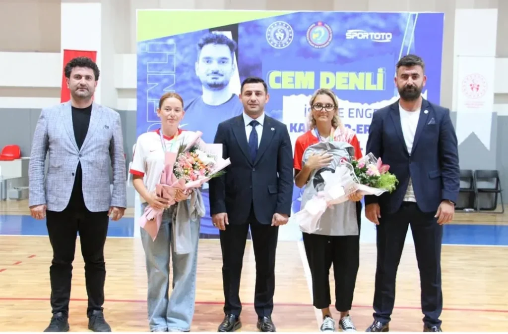 İşitme Engelliler Hentbol Türkiye Şampiyonası’nda Kupalar Sahiplerini Buldu