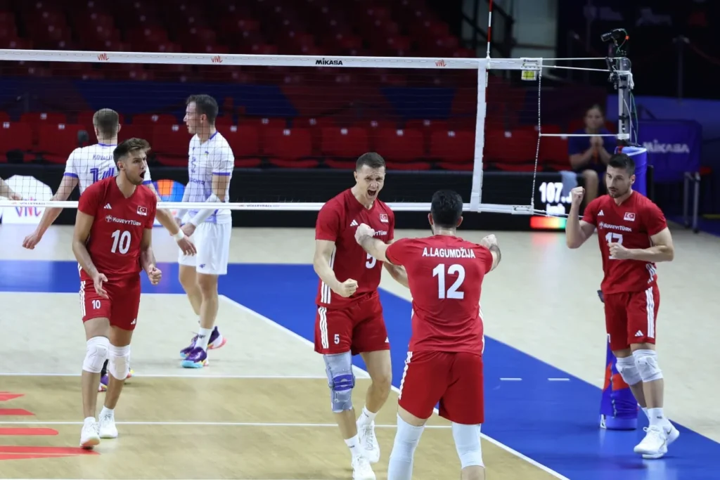 Filenin Efeleri, 2-0 Geri Düştüğü Maçta Ukrayna'yı Devirdi