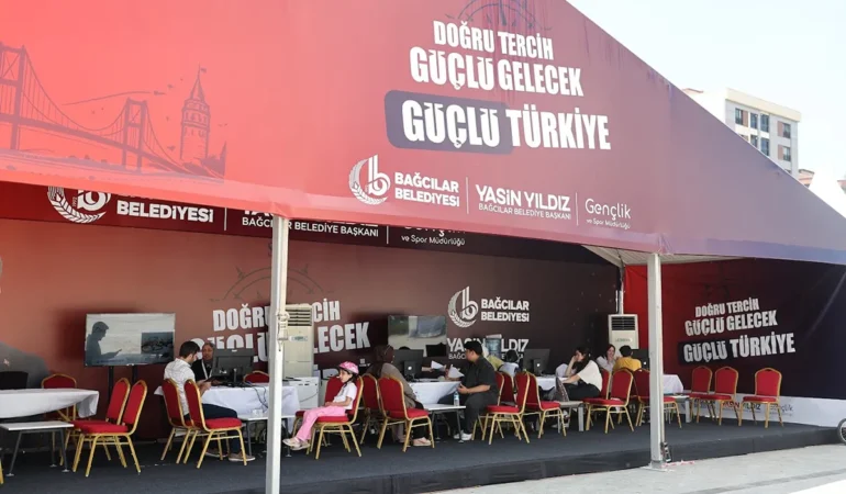 Bağcılar’da Gençlerin Geleceği Uzman Ellerde: Ücretsiz Tercih Danışmanlığı Başladı