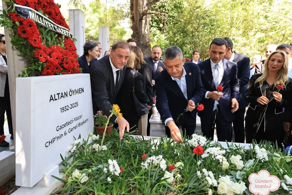 Altan Öymen Vefatının 1. Yılında Zincirlikuyu Mezarlığı'nda Anıldı