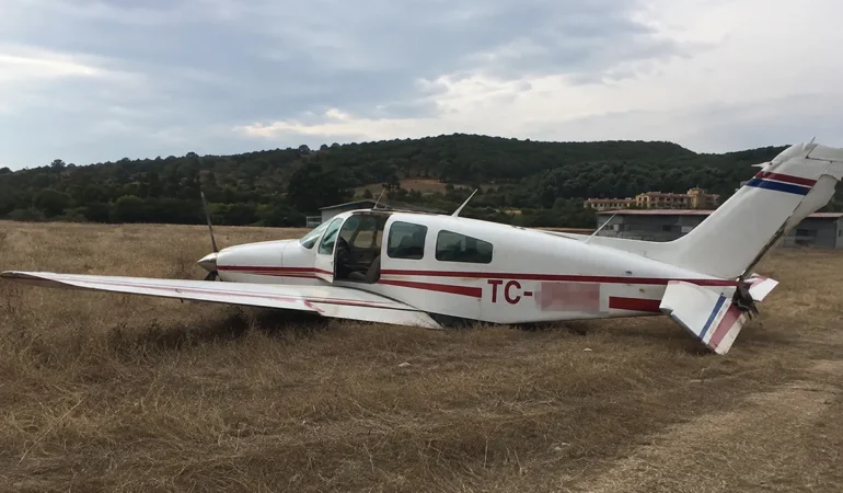 Çatalca’da Eğitim Uçağı Kaza-Kırıma Uğradı: Pilot Hafif Yaralandı