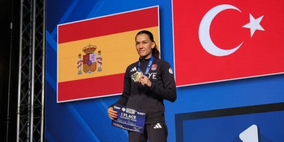 Hatice Akbaş Avrupa şampiyonluğuna uzandı!