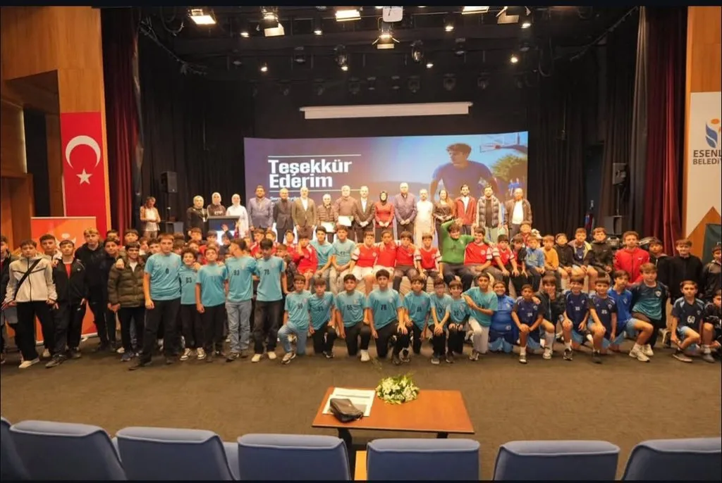 Saffet Çolak: “Gençlerimizi Sporla Buluşturarak Oyun Bağımlılığına Karşı Farkındalık Oluşturmalıyız”