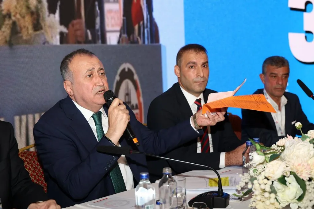 Tehditler Altında İSTESOB Seçimi: Esnafın İradesi Sandığa Yansımadı